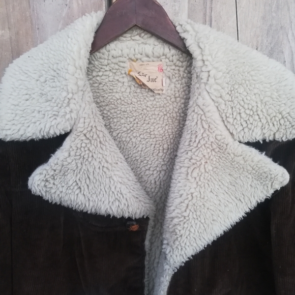 Vintage Corduroy Sherpa Coat - Picture 2 of 6